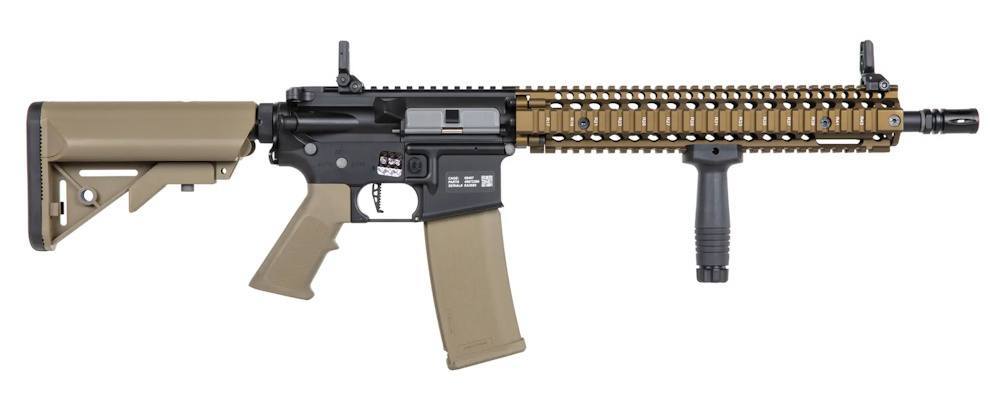 Fuldt licenseret af Daniel Defense